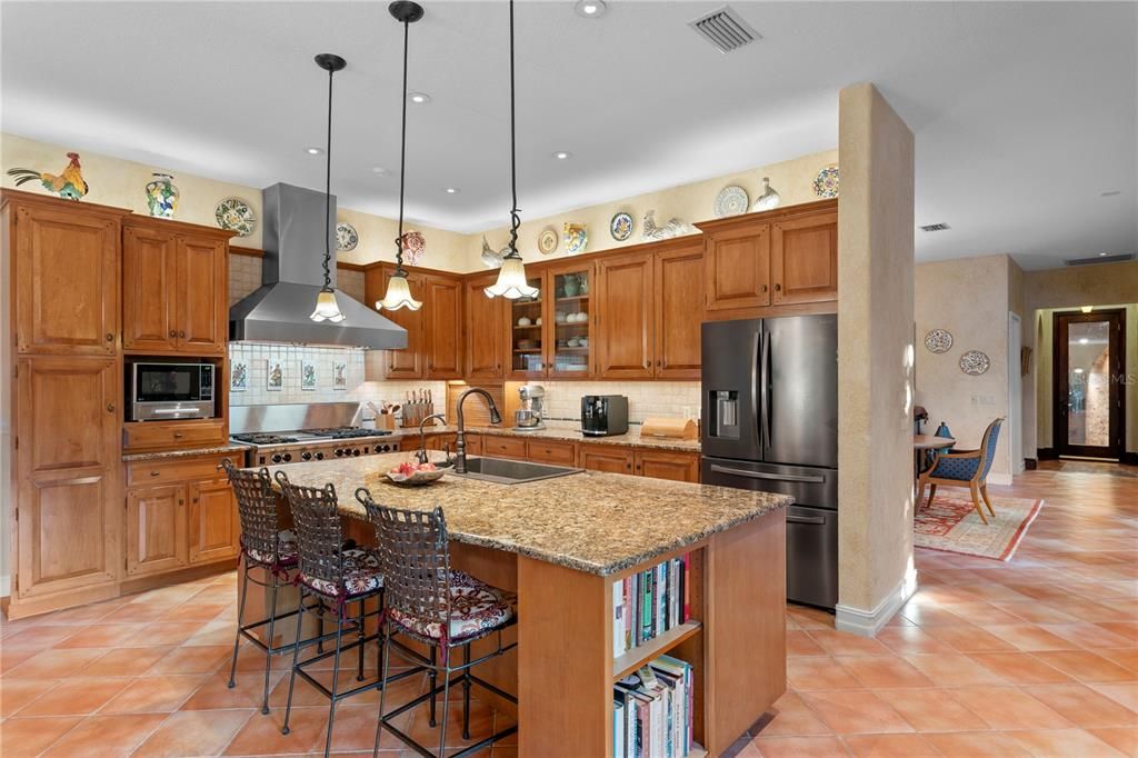 En Venta: $3,200,000 (4 camas, 4 baños, 5930 Pies cuadrados)