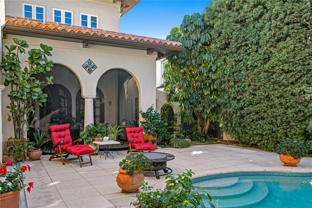 En Venta: $3,200,000 (4 camas, 4 baños, 5930 Pies cuadrados)