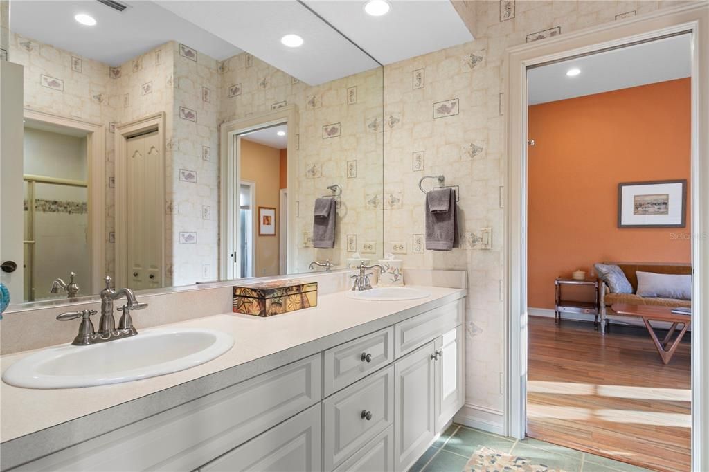 En Venta: $3,200,000 (4 camas, 4 baños, 5930 Pies cuadrados)