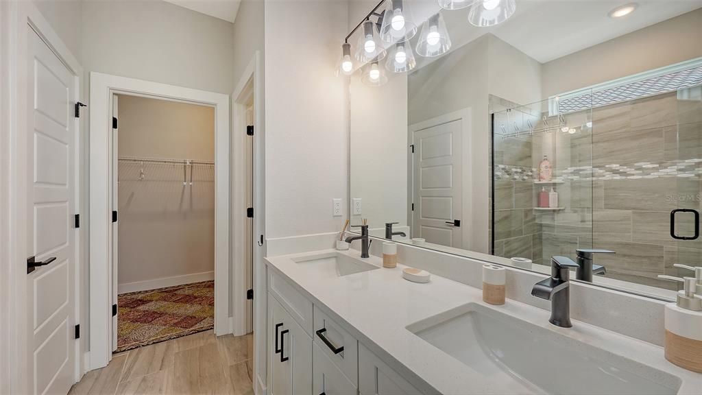 待售: $440,000 (3 贝兹, 2 浴室, 1466 平方英尺)