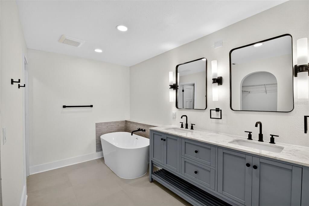 Active With Contract: $394,900 (4 beds, 2 baths, 2021 Square Feet)