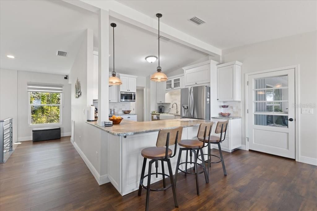 For Sale: $937,700 (3 beds, 2 baths, 2612 Square Feet)