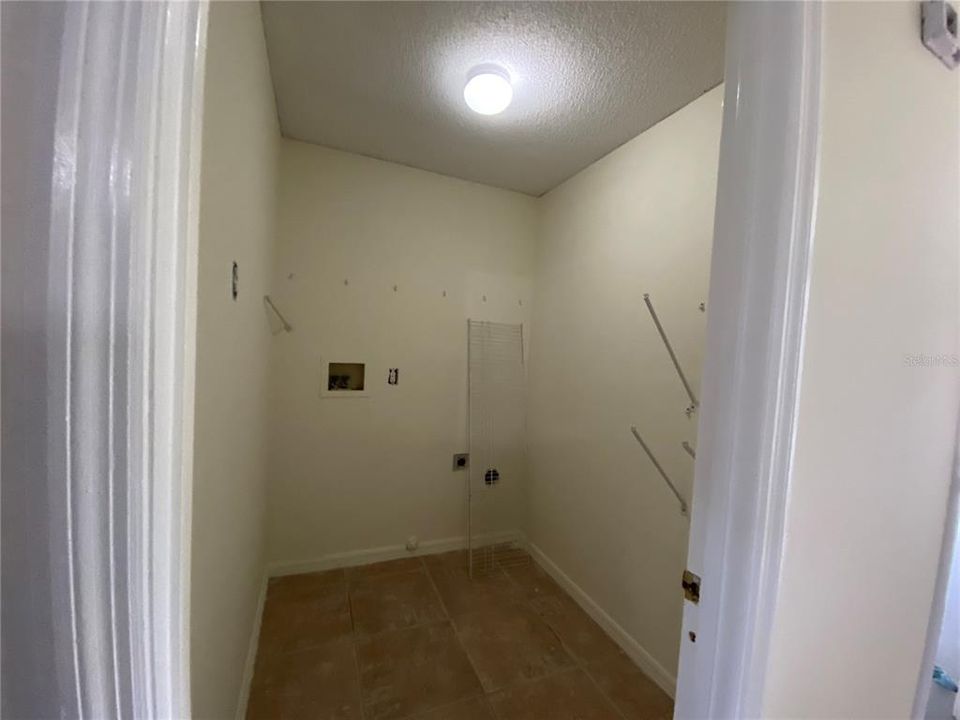 For Sale: $275,000 (3 beds, 2 baths, 1505 Square Feet)