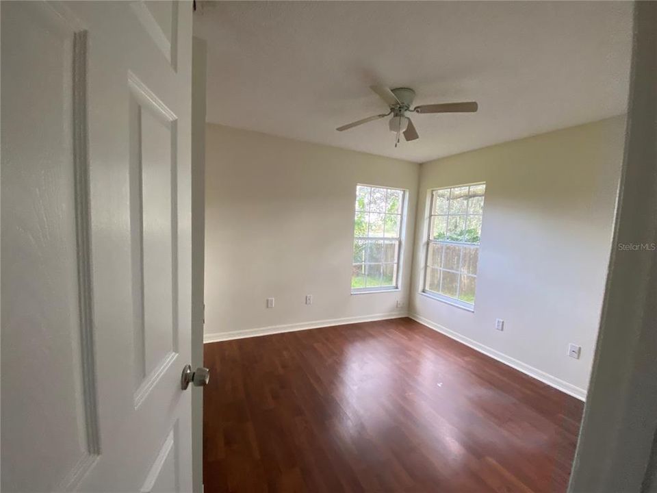 For Sale: $275,000 (3 beds, 2 baths, 1505 Square Feet)