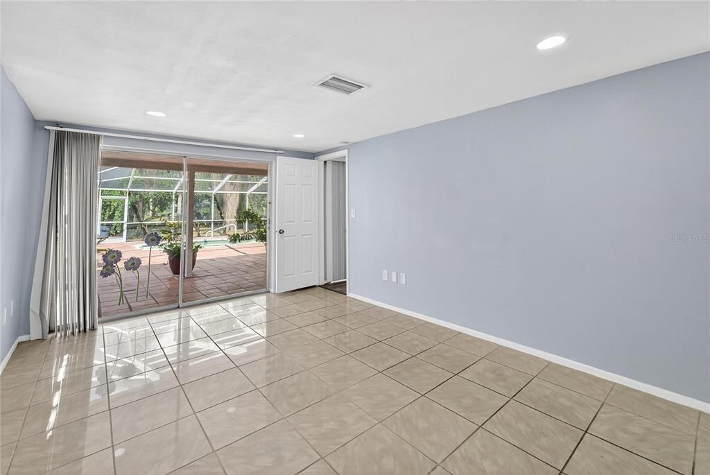 Active With Contract: $365,000 (3 beds, 2 baths, 1711 Square Feet)