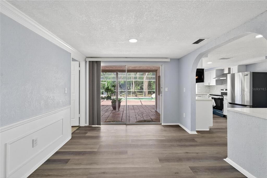 Active With Contract: $365,000 (3 beds, 2 baths, 1711 Square Feet)