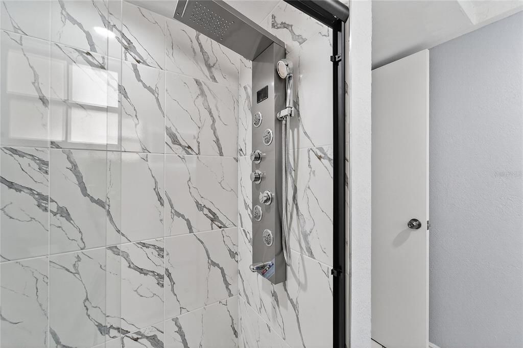 Active With Contract: $365,000 (3 beds, 2 baths, 1711 Square Feet)