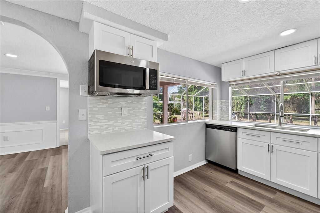 Active With Contract: $365,000 (3 beds, 2 baths, 1711 Square Feet)