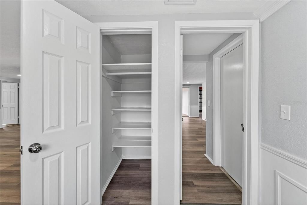 Active With Contract: $365,000 (3 beds, 2 baths, 1711 Square Feet)