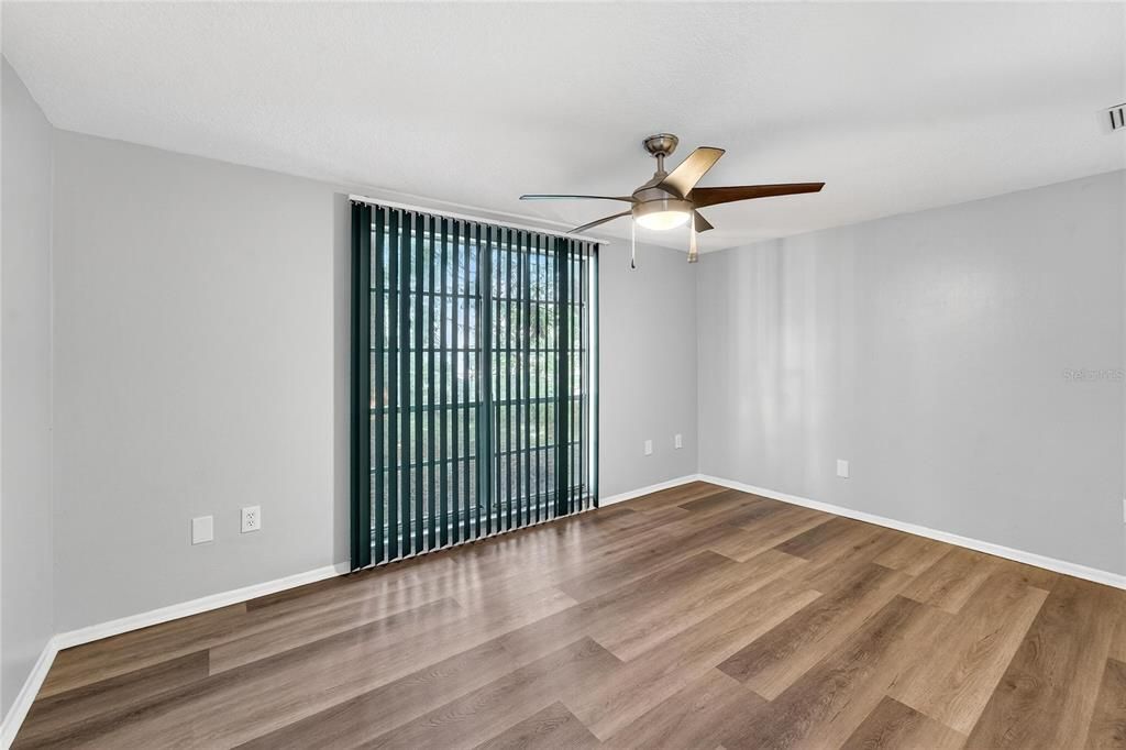 Active With Contract: $365,000 (3 beds, 2 baths, 1711 Square Feet)