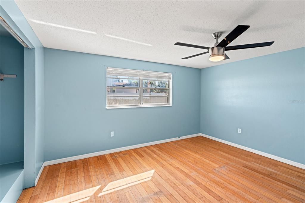 For Sale: $405,000 (3 beds, 1 baths, 1629 Square Feet)