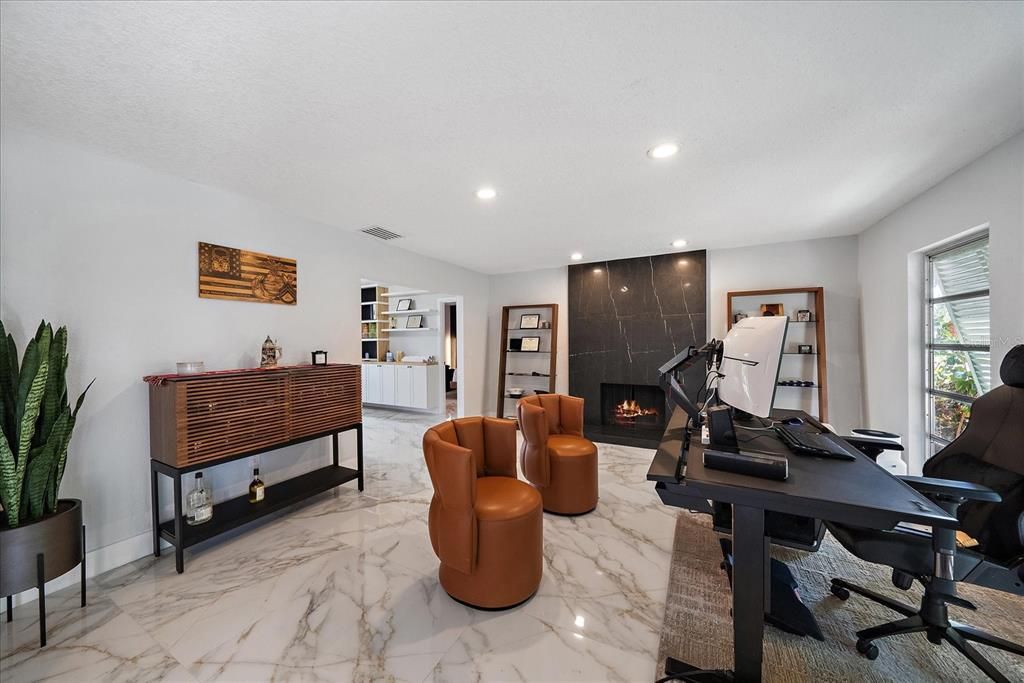 For Sale: $575,000 (3 beds, 2 baths, 1877 Square Feet)