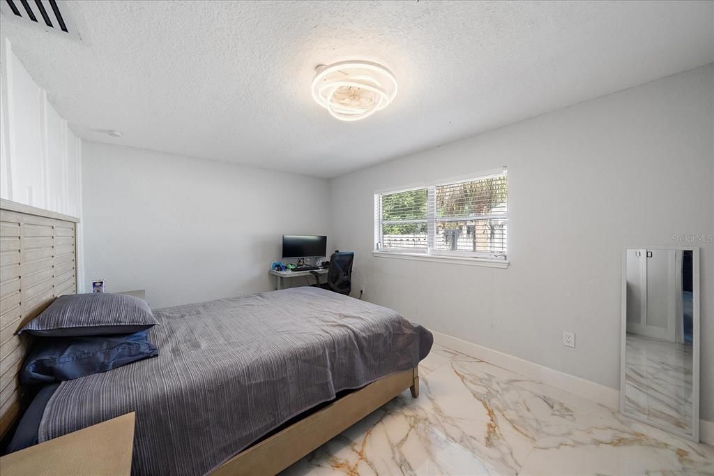 For Sale: $575,000 (3 beds, 2 baths, 1877 Square Feet)