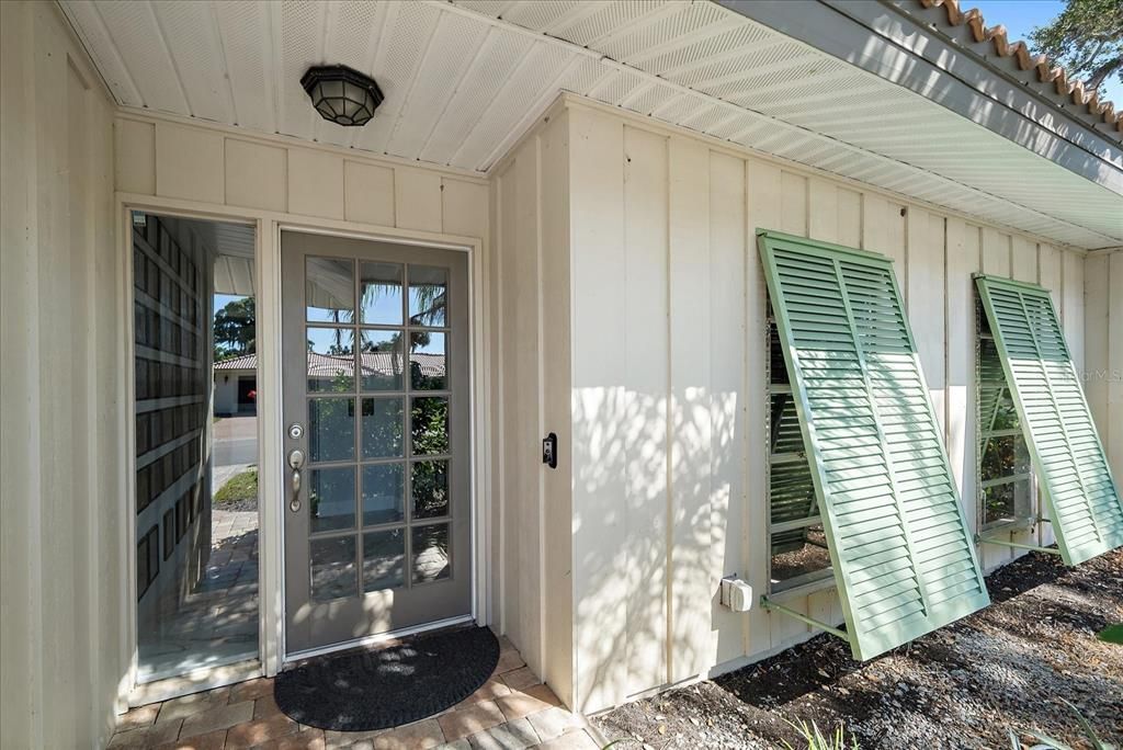 For Sale: $575,000 (3 beds, 2 baths, 1877 Square Feet)