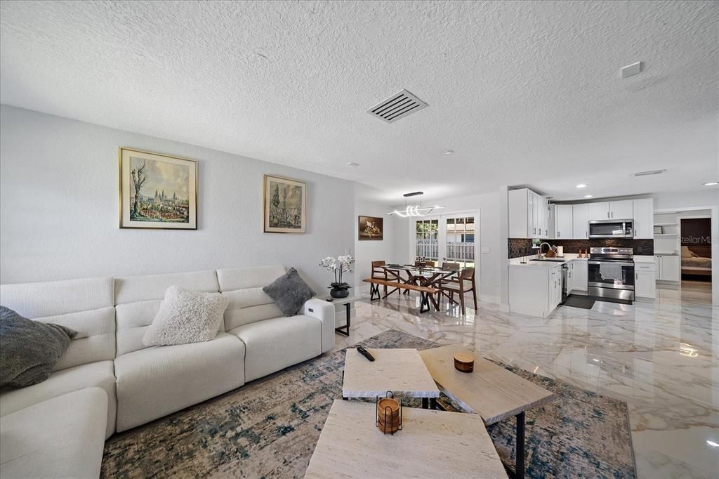 For Sale: $575,000 (3 beds, 2 baths, 1877 Square Feet)