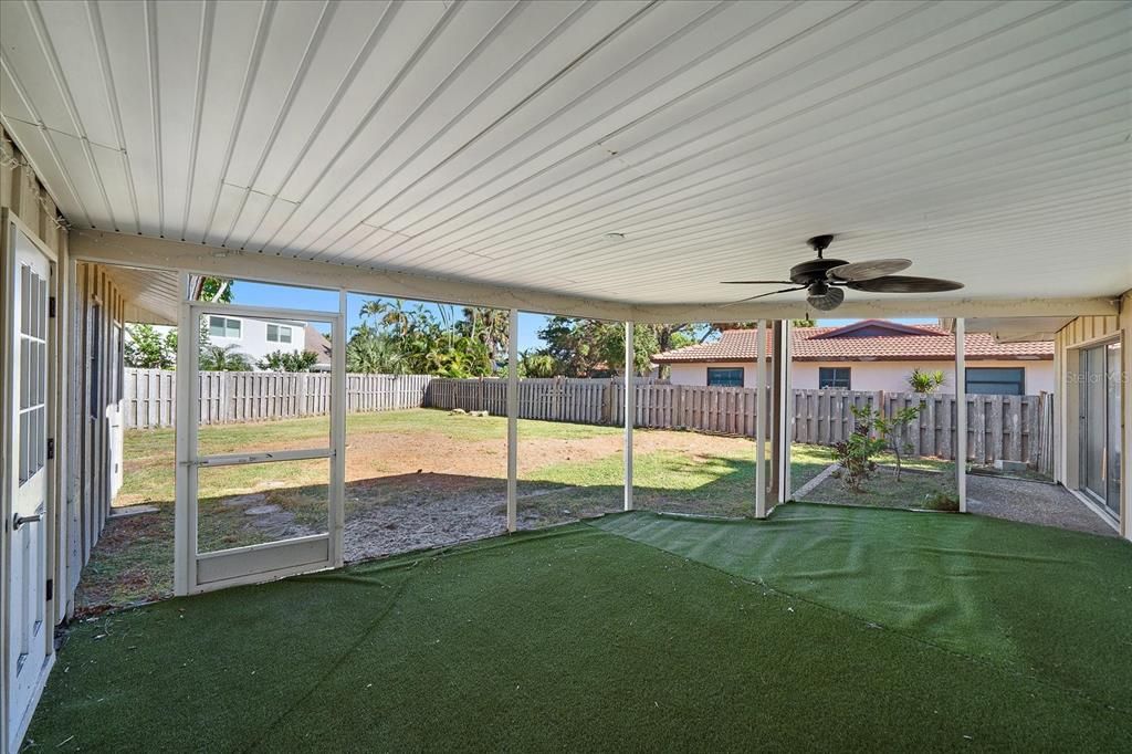 For Sale: $575,000 (3 beds, 2 baths, 1877 Square Feet)