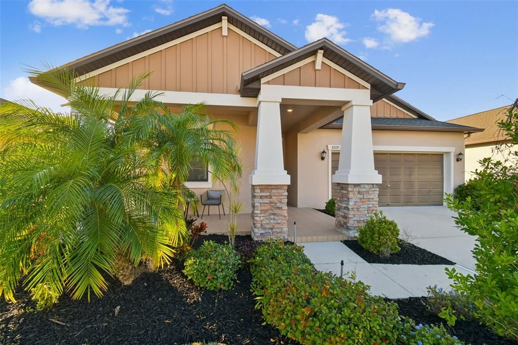 Под контрактом: $370,000 (3 спален, 2 ванн, 1754 Квадратных фут)