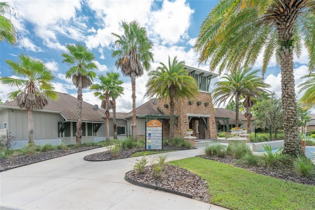 Под контрактом: $370,000 (3 спален, 2 ванн, 1754 Квадратных фут)