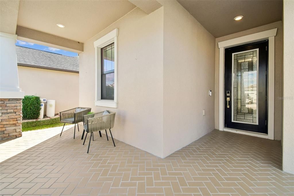 Под контрактом: $370,000 (3 спален, 2 ванн, 1754 Квадратных фут)