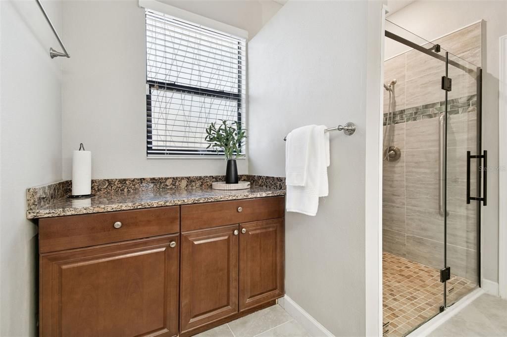 Под контрактом: $370,000 (3 спален, 2 ванн, 1754 Квадратных фут)