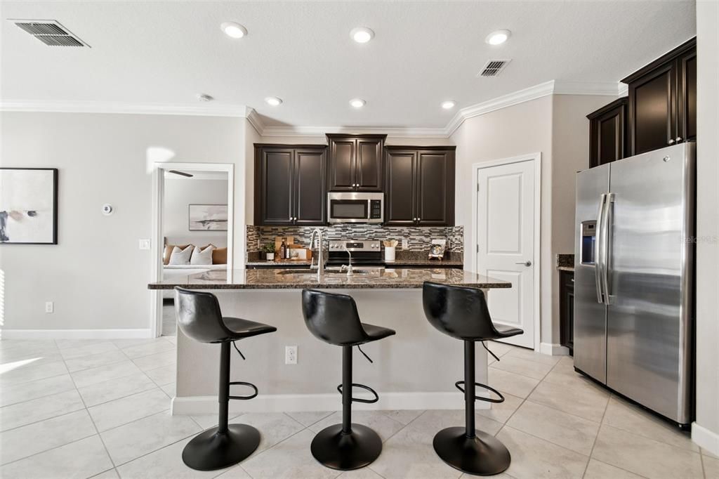 Под контрактом: $370,000 (3 спален, 2 ванн, 1754 Квадратных фут)