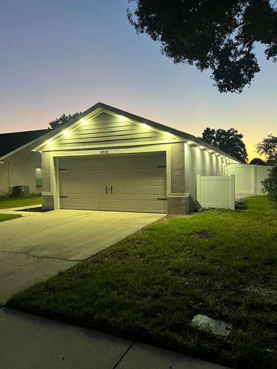 Под контрактом: $325,000 (3 спален, 2 ванн, 1062 Квадратных фут)