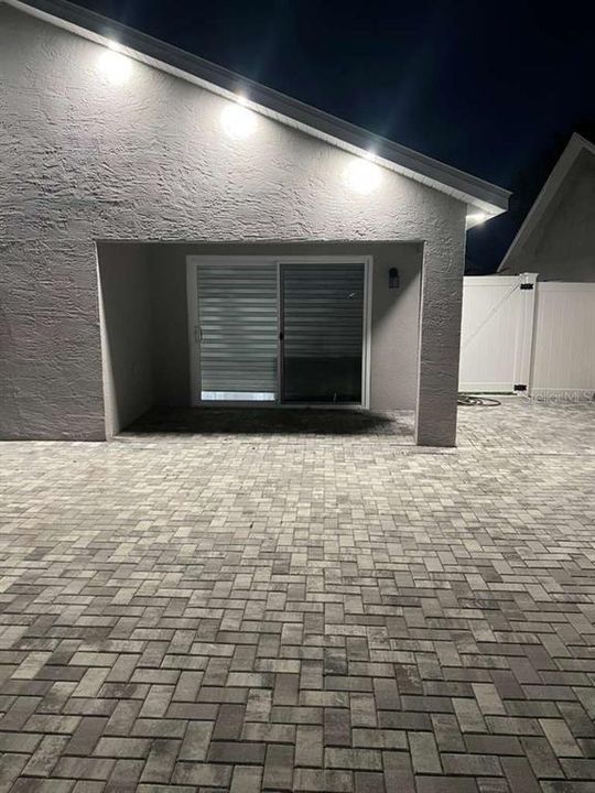 Под контрактом: $325,000 (3 спален, 2 ванн, 1062 Квадратных фут)