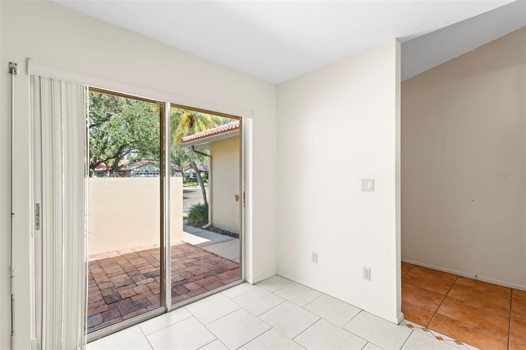 Active With Contract: $600,000 (3 beds, 2 baths, 1438 Square Feet)