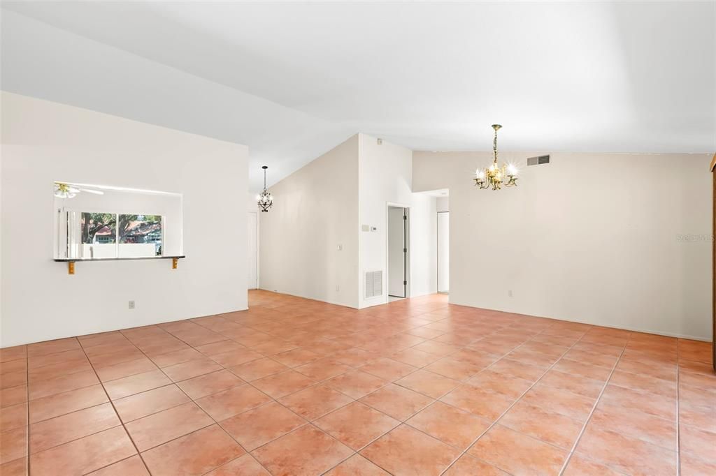 Active With Contract: $600,000 (3 beds, 2 baths, 1438 Square Feet)