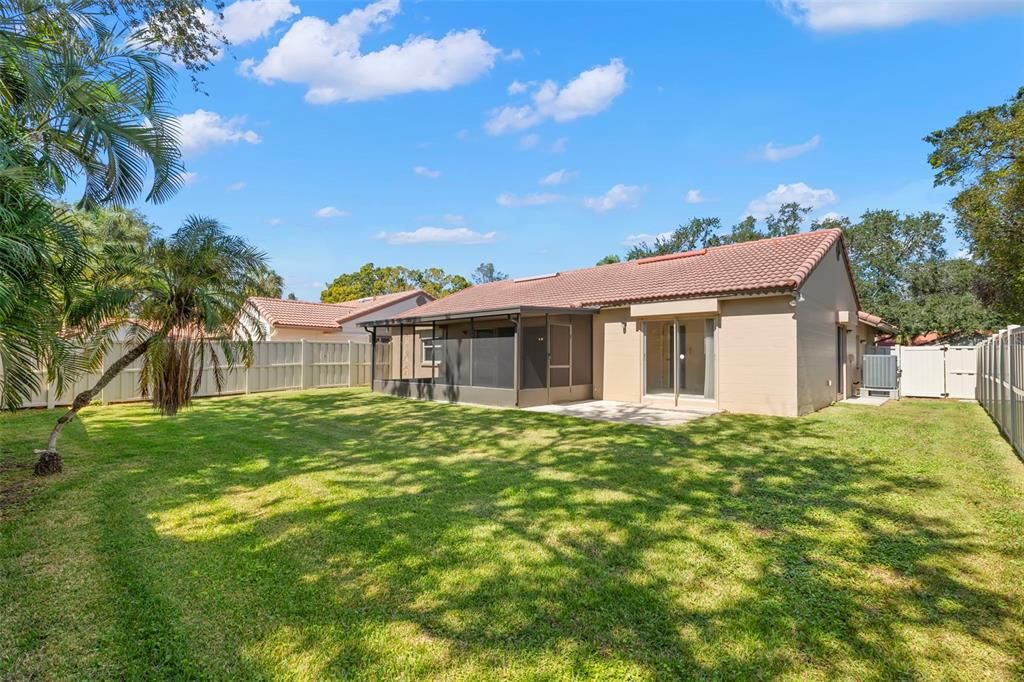 Active With Contract: $600,000 (3 beds, 2 baths, 1438 Square Feet)