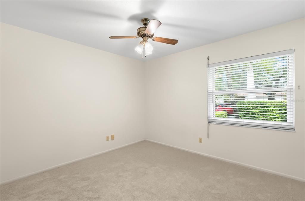 Active With Contract: $600,000 (3 beds, 2 baths, 1438 Square Feet)