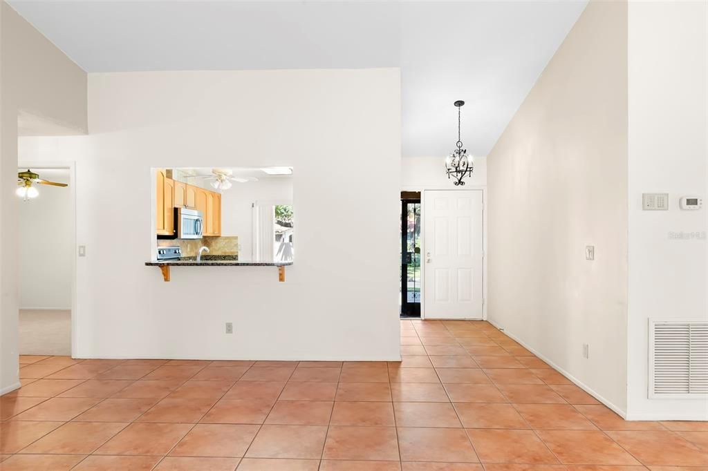 Active With Contract: $600,000 (3 beds, 2 baths, 1438 Square Feet)