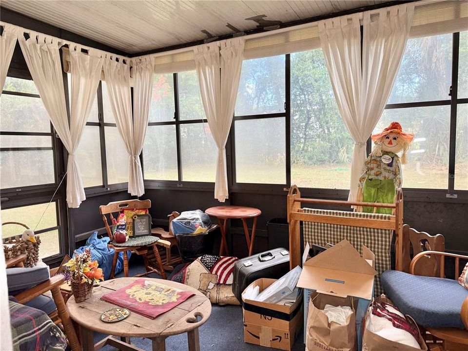 Под контрактом: $285,000 (3 спален, 1 ванн, 1391 Квадратных фут)