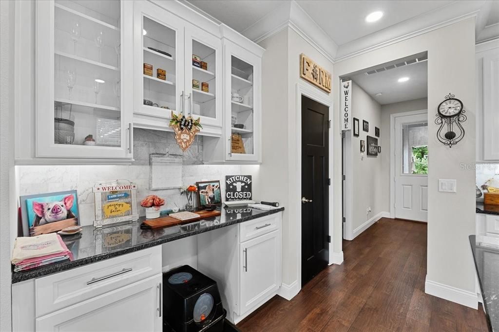 For Sale: $364,900 (4 beds, 2 baths, 1916 Square Feet)