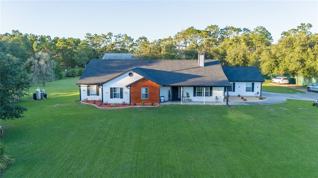 For Sale: $1,045,000 (4 beds, 2 baths, 2803 Square Feet)