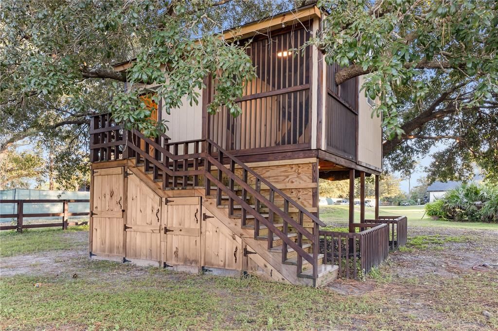 For Sale: $1,045,000 (4 beds, 2 baths, 2803 Square Feet)