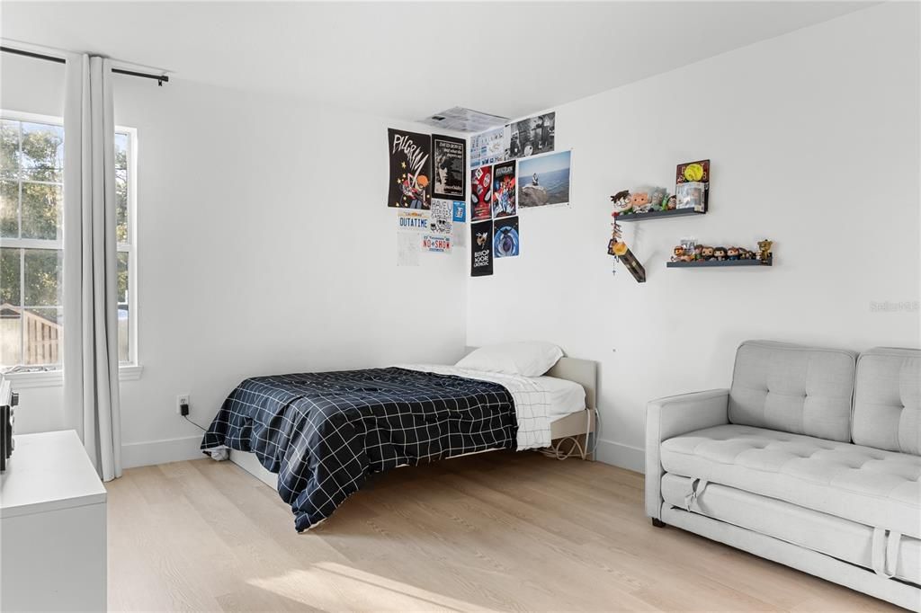 For Sale: $1,045,000 (4 beds, 2 baths, 2803 Square Feet)