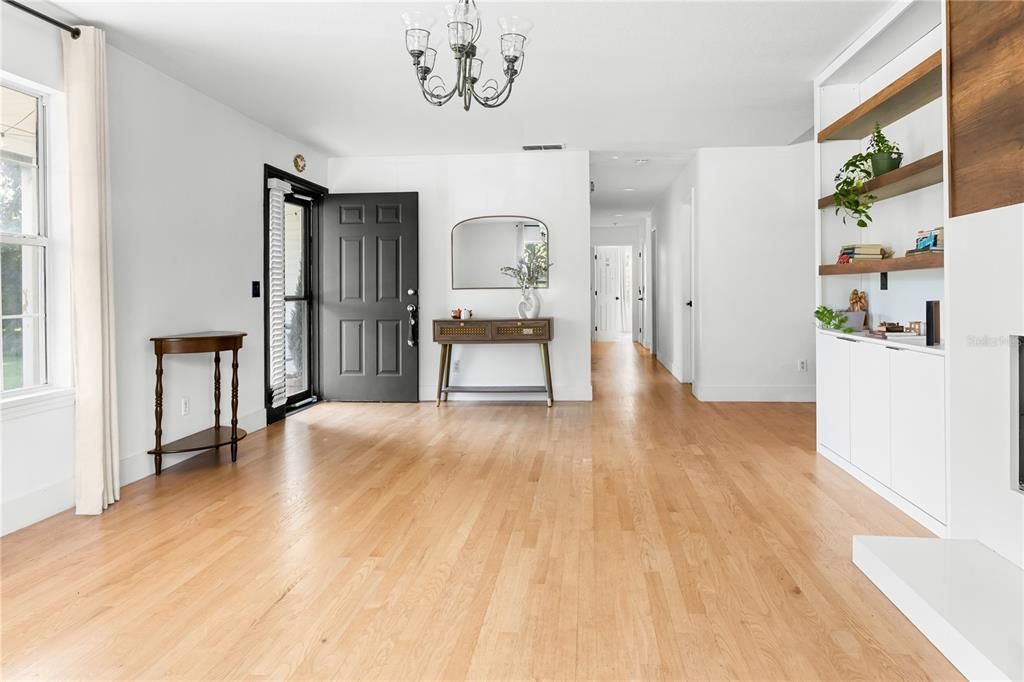 For Sale: $1,045,000 (4 beds, 2 baths, 2803 Square Feet)