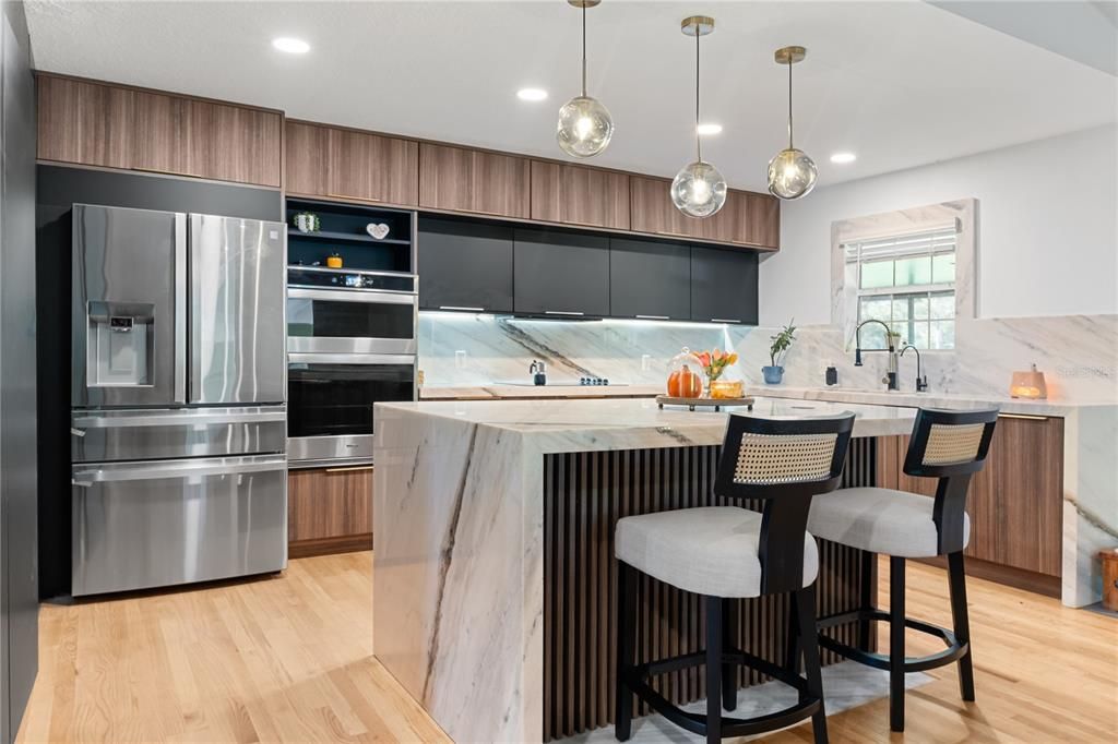 For Sale: $1,045,000 (4 beds, 2 baths, 2803 Square Feet)