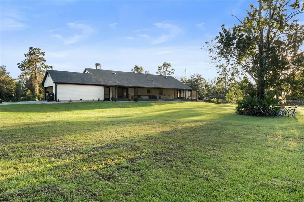 For Sale: $1,045,000 (4 beds, 2 baths, 2803 Square Feet)