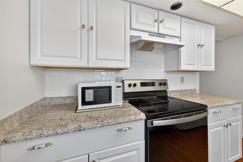 Active With Contract: $75,000 (2 beds, 2 baths, 1134 Square Feet)