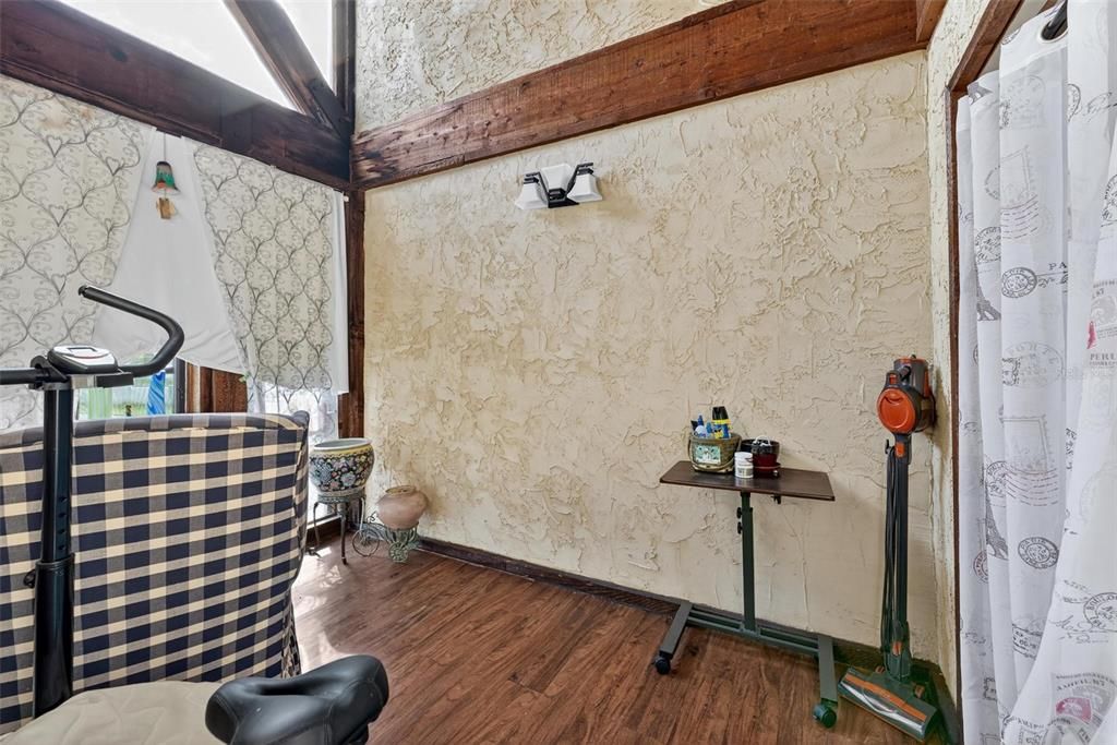 Active With Contract: $75,000 (2 beds, 2 baths, 1134 Square Feet)