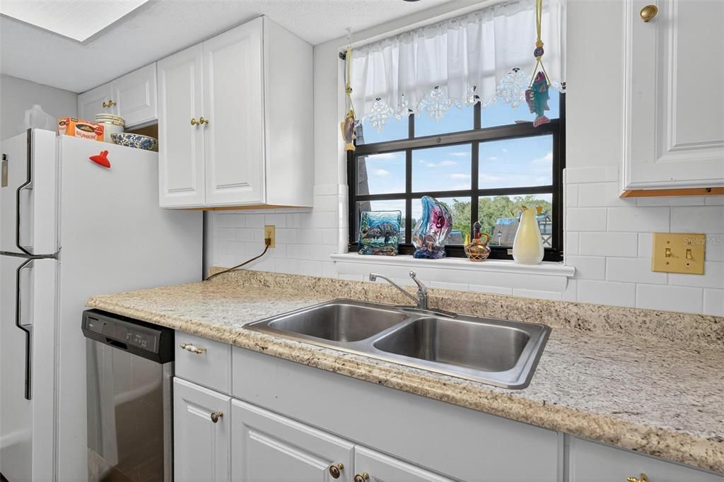 Active With Contract: $75,000 (2 beds, 2 baths, 1134 Square Feet)