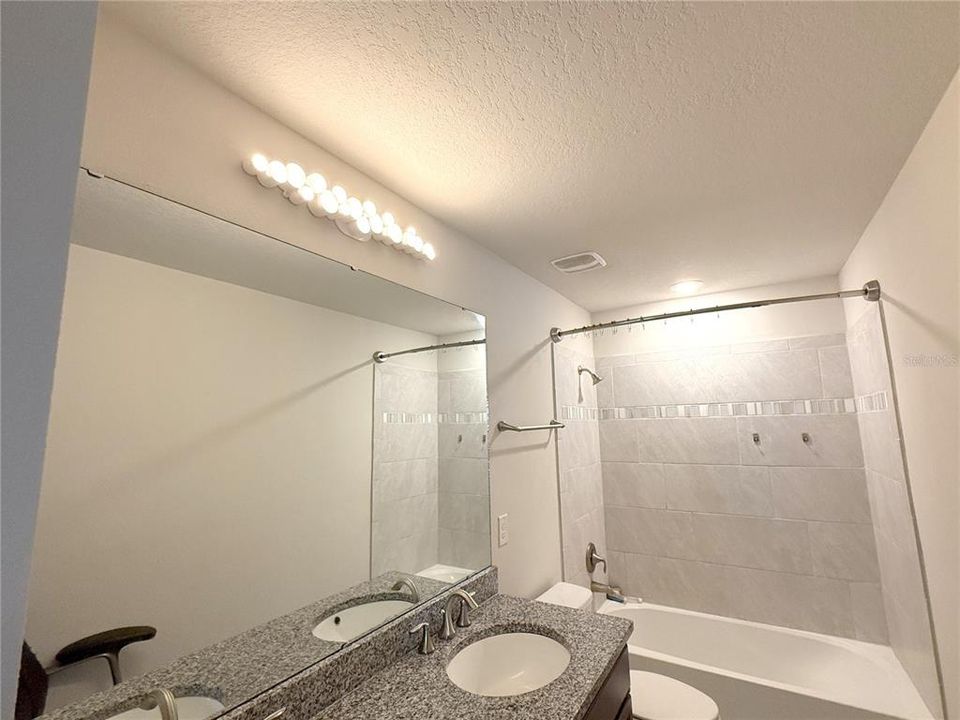 待售: $720,000 (5 贝兹, 3 浴室, 2861 平方英尺)