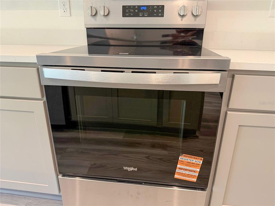 В аренду: $2,200 (3 спален, 2 ванн, 1665 Квадратных фут)