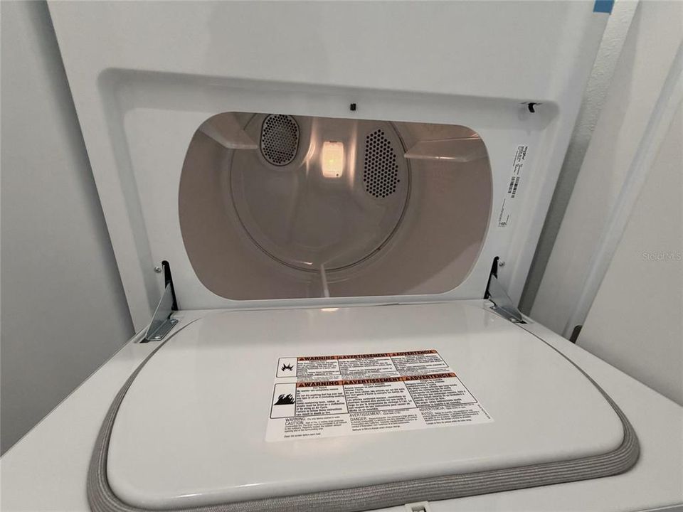 В аренду: $2,200 (3 спален, 2 ванн, 1665 Квадратных фут)