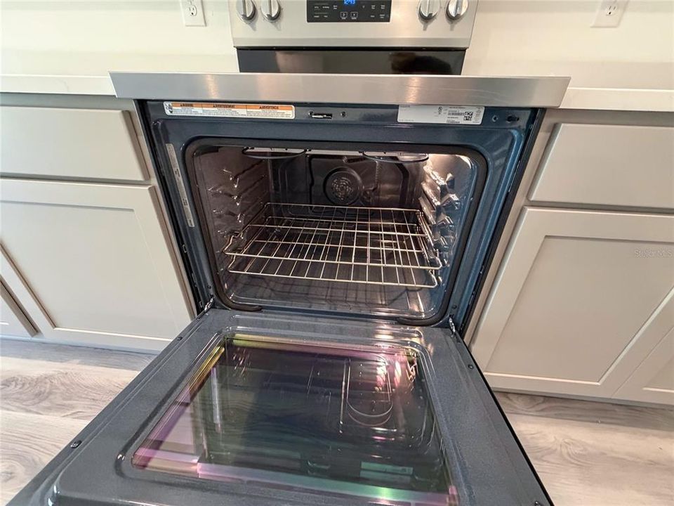 В аренду: $2,200 (3 спален, 2 ванн, 1665 Квадратных фут)