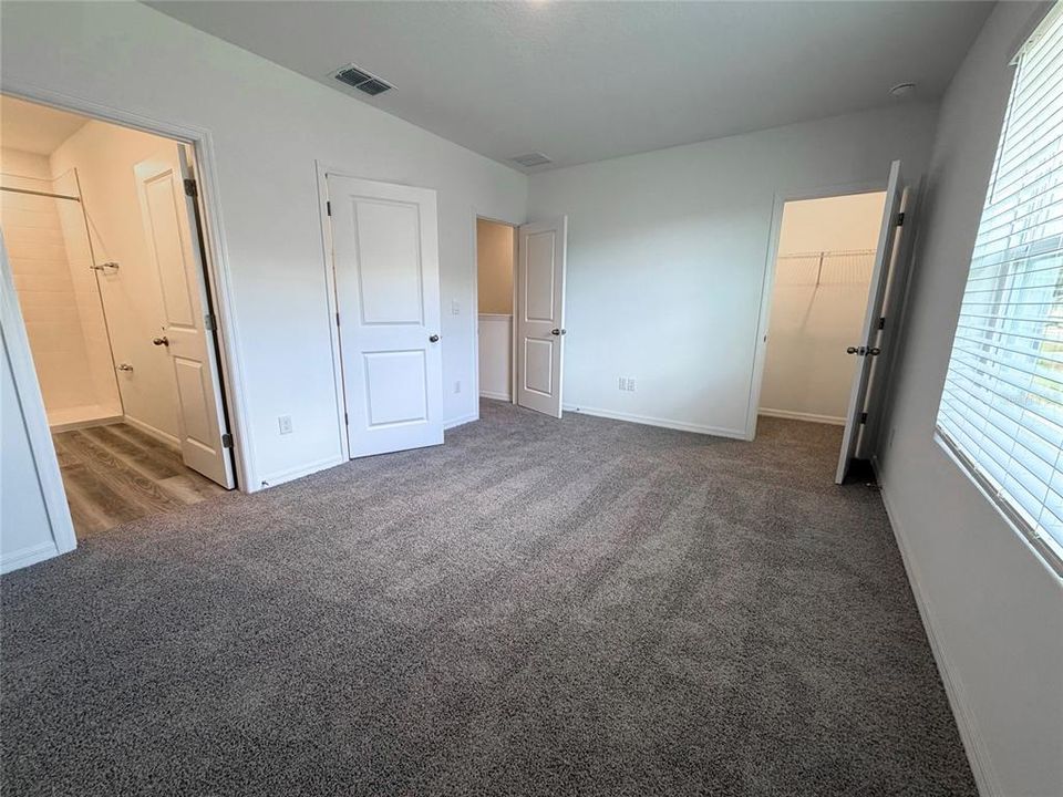 В аренду: $2,200 (3 спален, 2 ванн, 1665 Квадратных фут)