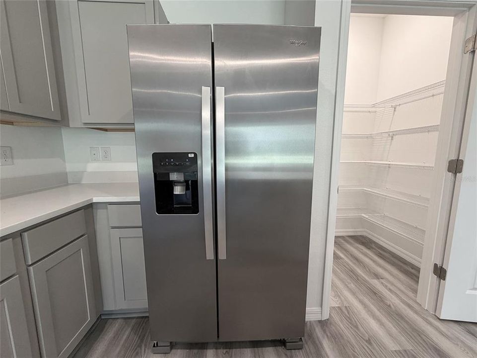 В аренду: $2,200 (3 спален, 2 ванн, 1665 Квадратных фут)