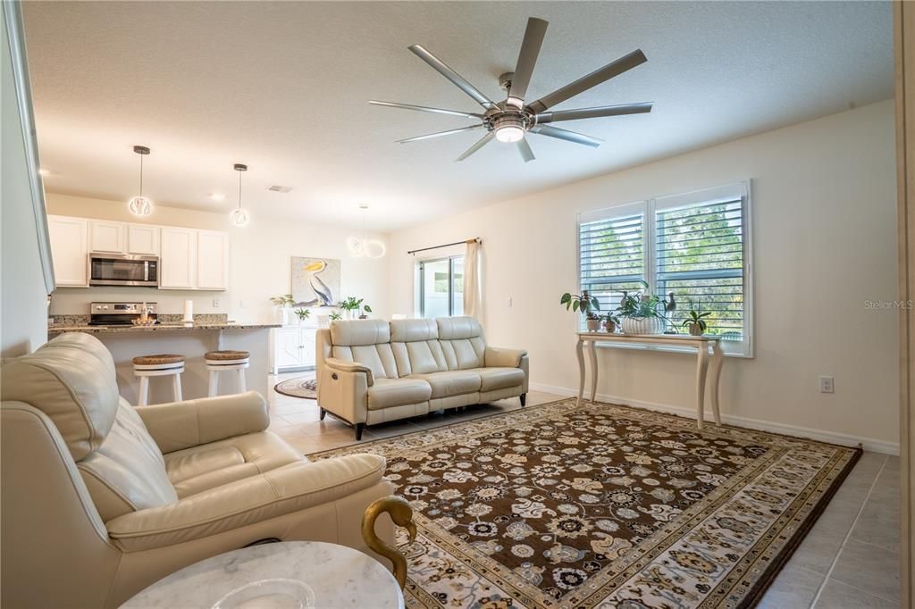 На продажу: $455,000 (5 спален, 3 ванн, 2626 Квадратных фут)